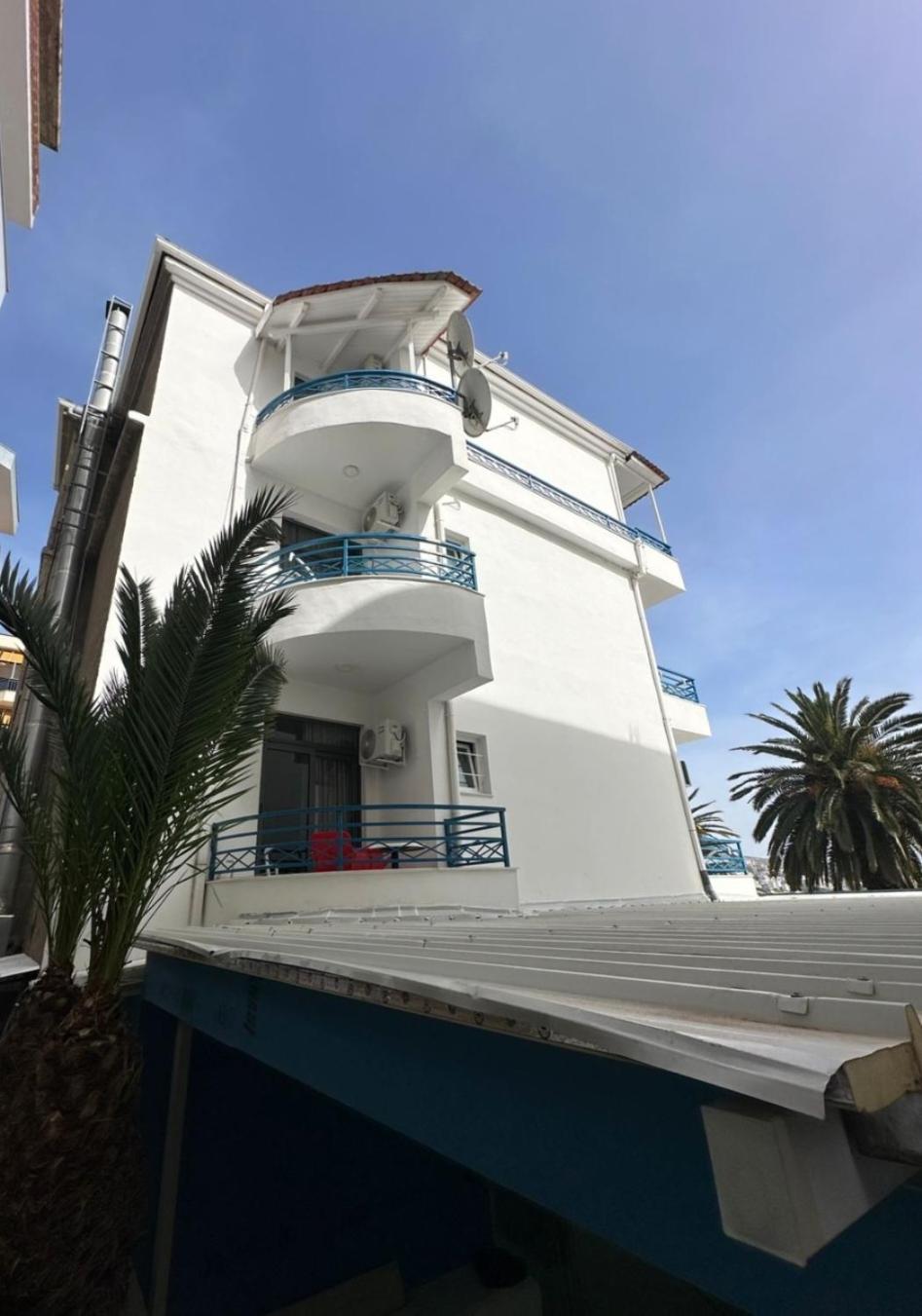 Hotel Ari ساراندا المظهر الخارجي الصورة