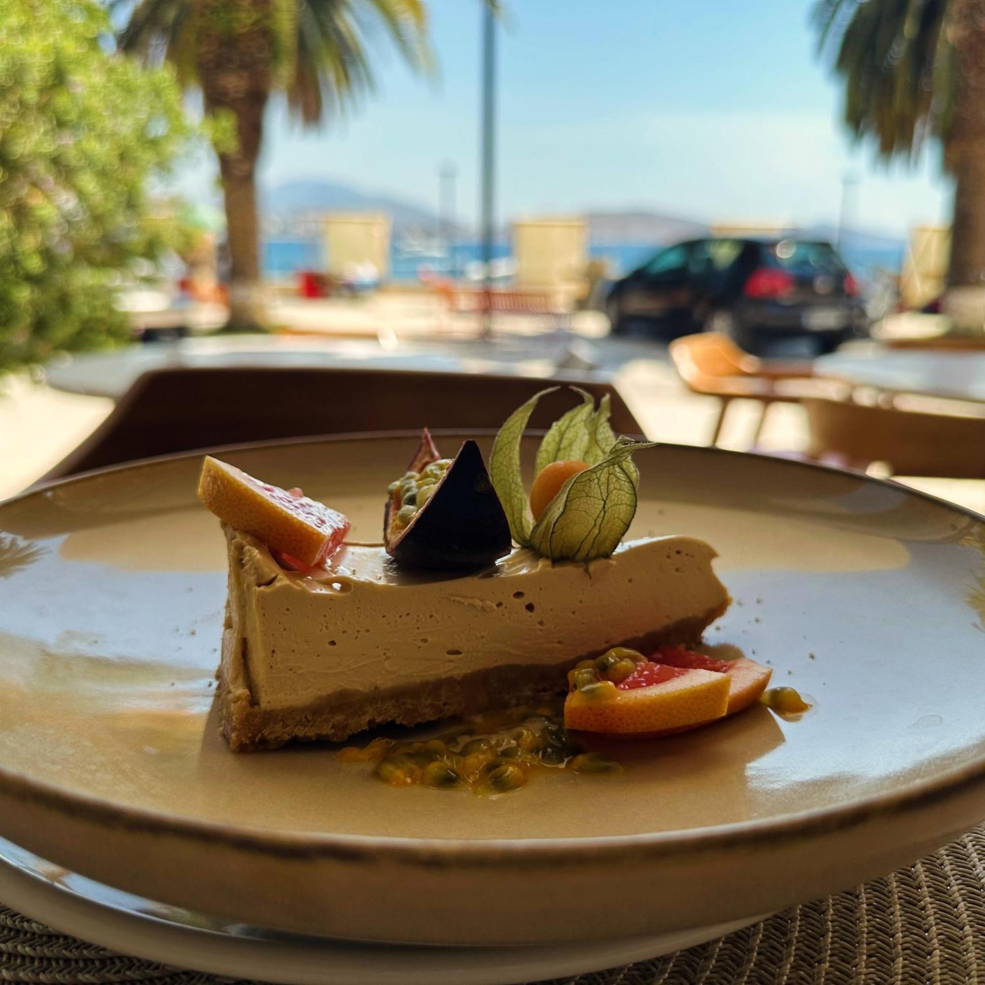 Hotel Ari ساراندا المظهر الخارجي الصورة