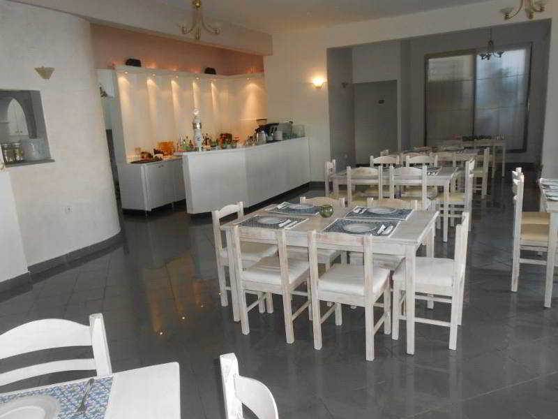 Hotel Ari ساراندا المظهر الخارجي الصورة