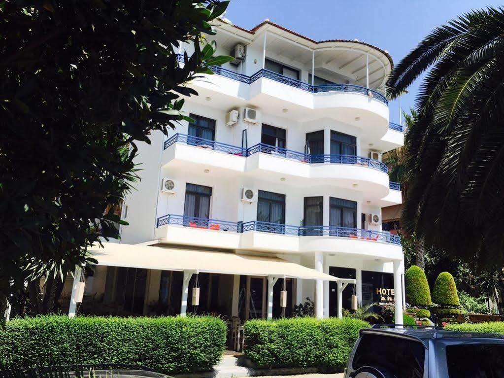 Hotel Ari ساراندا المظهر الخارجي الصورة