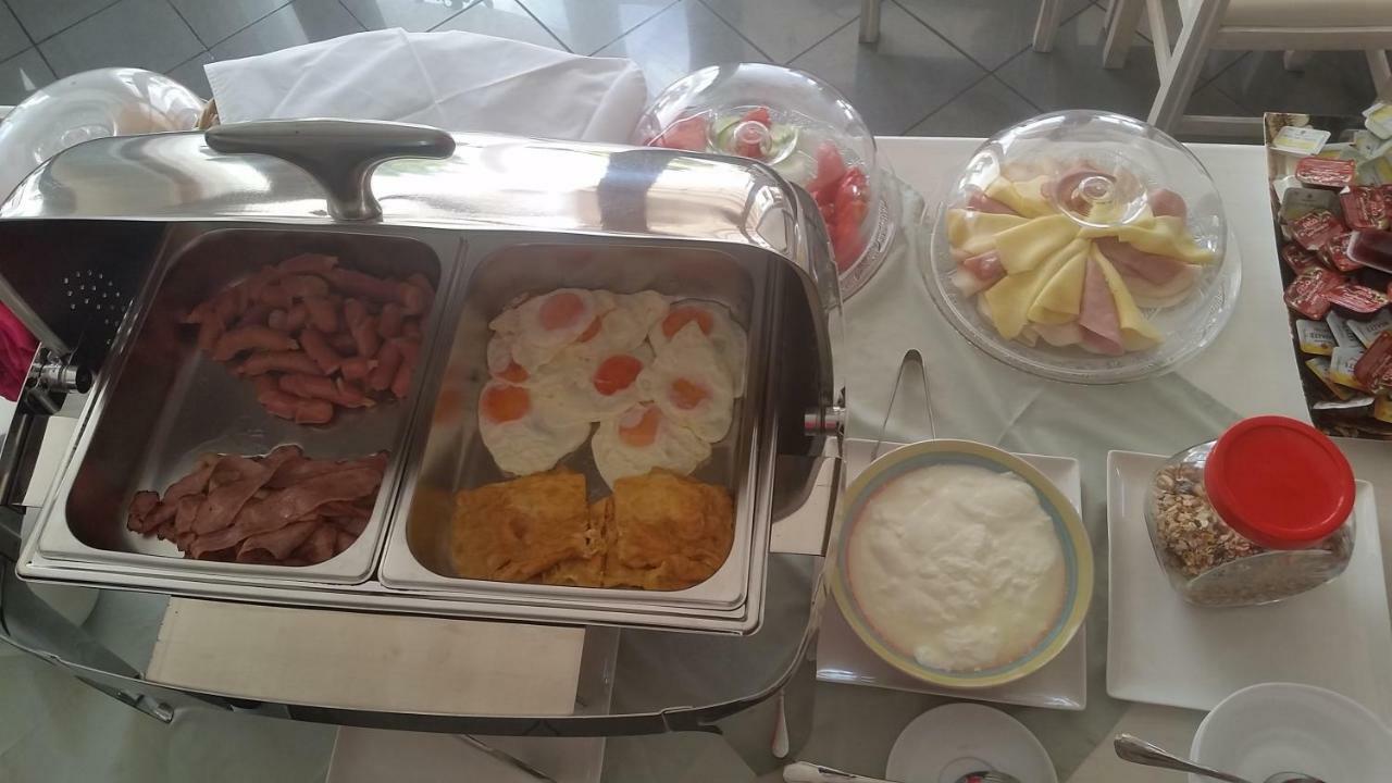 Hotel Ari ساراندا المظهر الخارجي الصورة